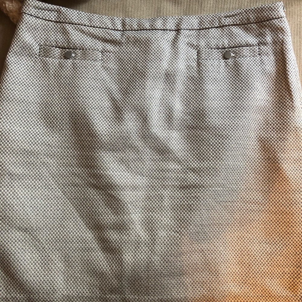 Loft skirt